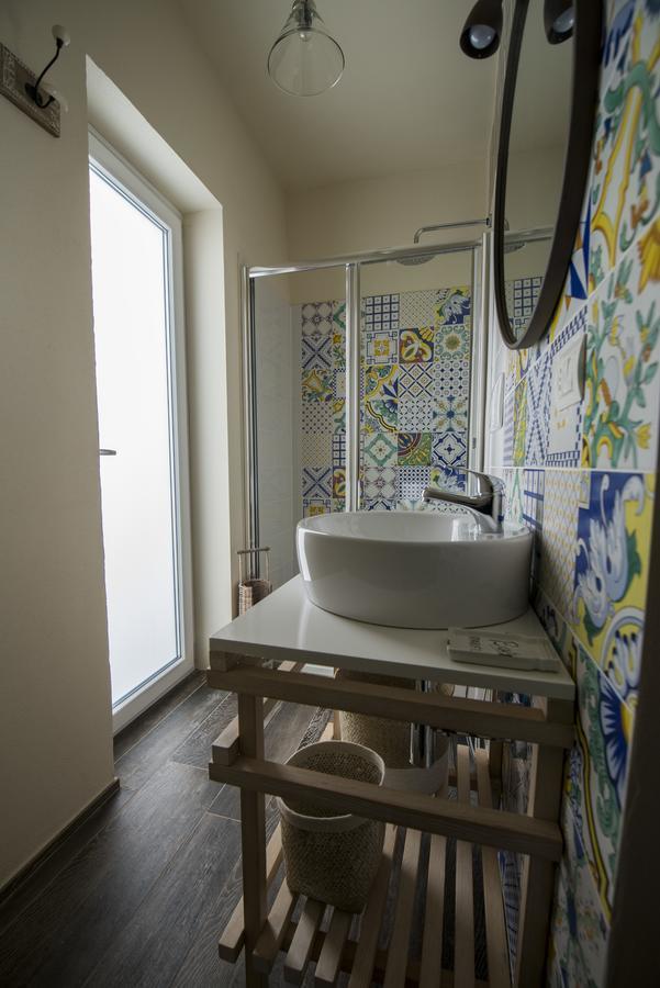 Home Village B&B โปลีญาโนอามาเร ภายนอก รูปภาพ