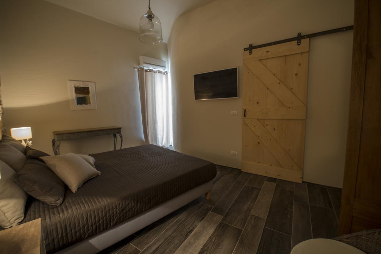 Home Village B&B โปลีญาโนอามาเร ภายนอก รูปภาพ